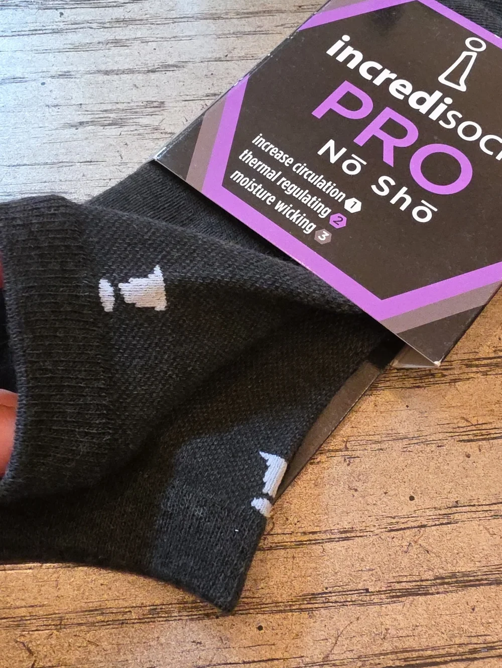 Black Circulating Thermal Regulating Socks Size S NWT Incredisocks No Sho